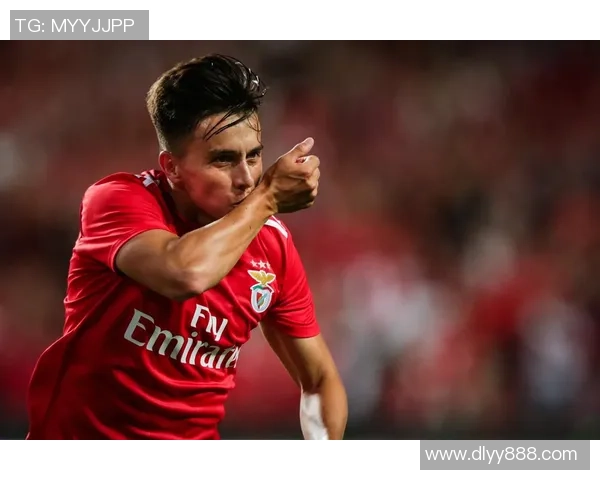 本菲卡大胜波尔图5比1补时进球点燃全场激情与转会传闻